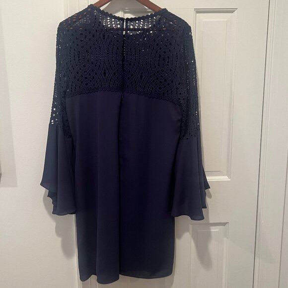 NWOT Lilly Pulitzer Amenna Bell Sleeve Lace Size 14 - Picture 4 of 9